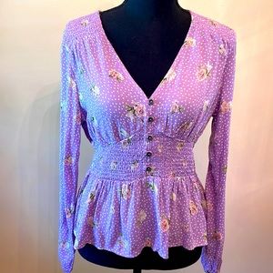Rewind lavender print top in medium.